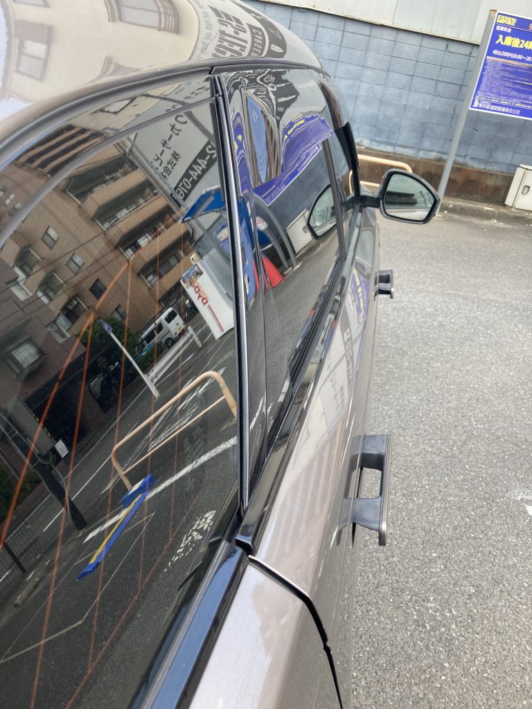 ランドローバー、ヴェラール、フロントドア、リアドア、クォーターパネル、キズ、凹み、修理、交換、塗装、