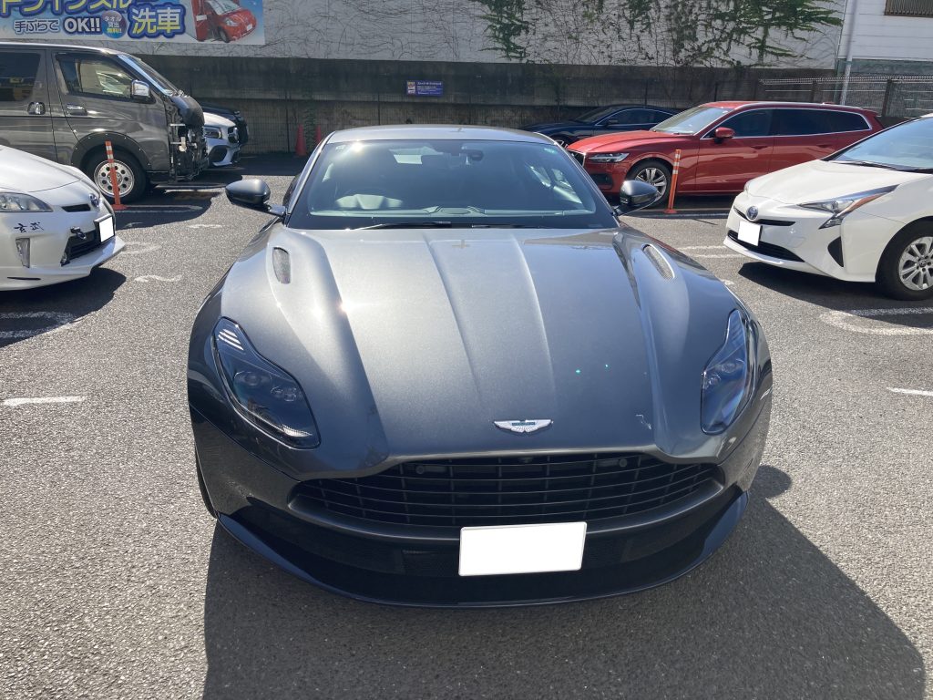 アストンマーチン、フード、凹み、修理、塗装、アルミパネル、