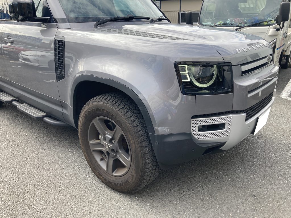 ランドローバー、ディフェンダー、左右フロントフェンダー、アーチモール、キズ、凹み、修理、交換、塗装、