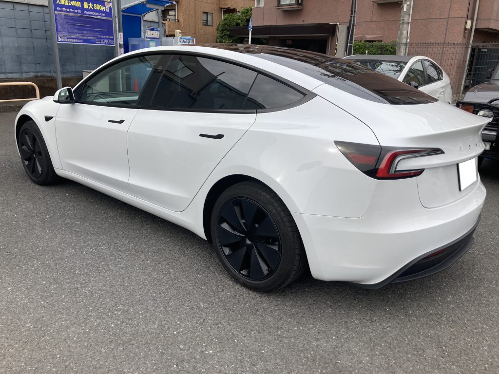 テスラ、モデル3、リアドア、クォーターパネル、キズ、凹み、修理、塗装、