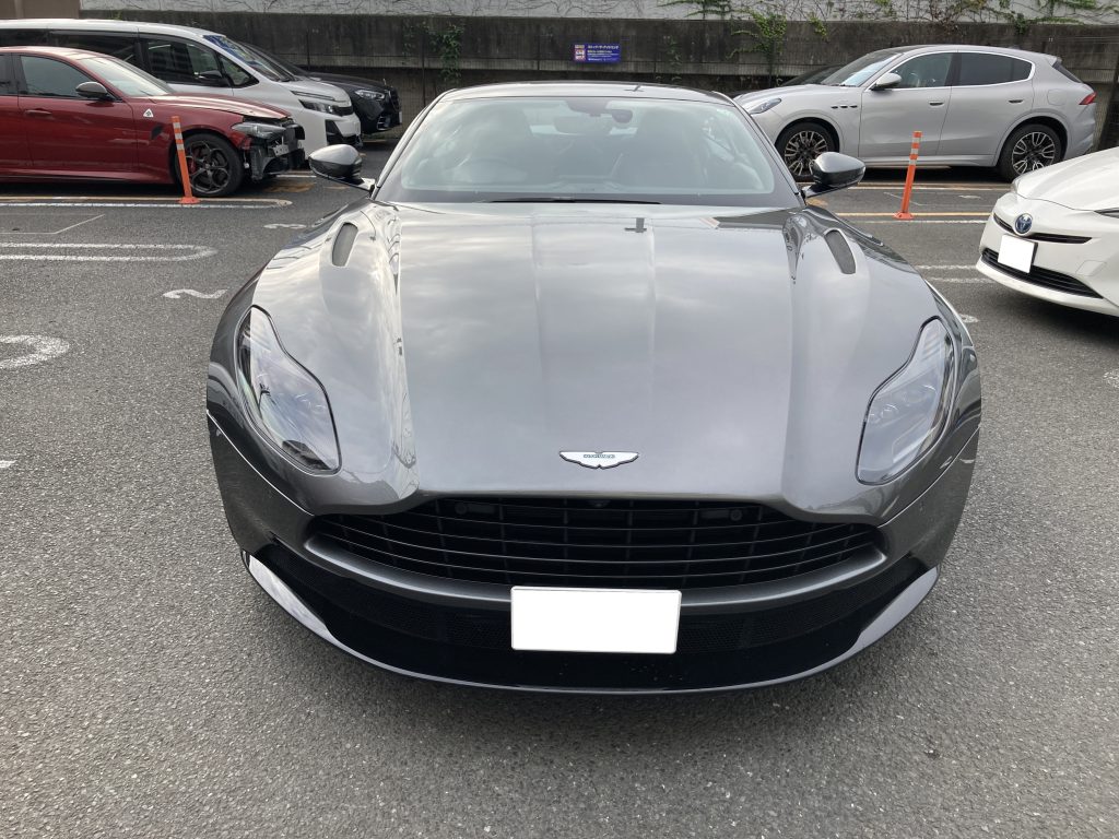 アストンマーチン、フード、凹み、修理、塗装、アルミパネル、