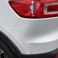 ボルボ、XC40、フロントバンパー、リアバンパー、テールランプ、キズ、修理、塗装、割れ、交換、