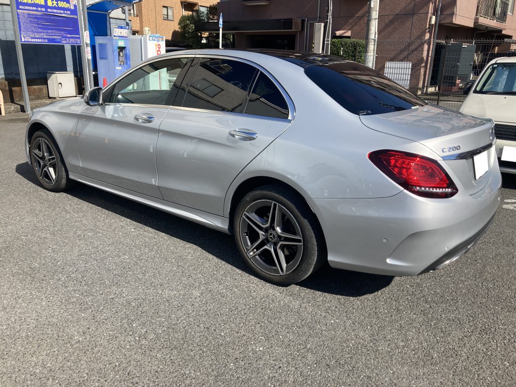 メルセデスベンツ、W205、Cクラス、リアドア、クォーターパネル、キズ、凹み、修理、塗装、アルミパネル、