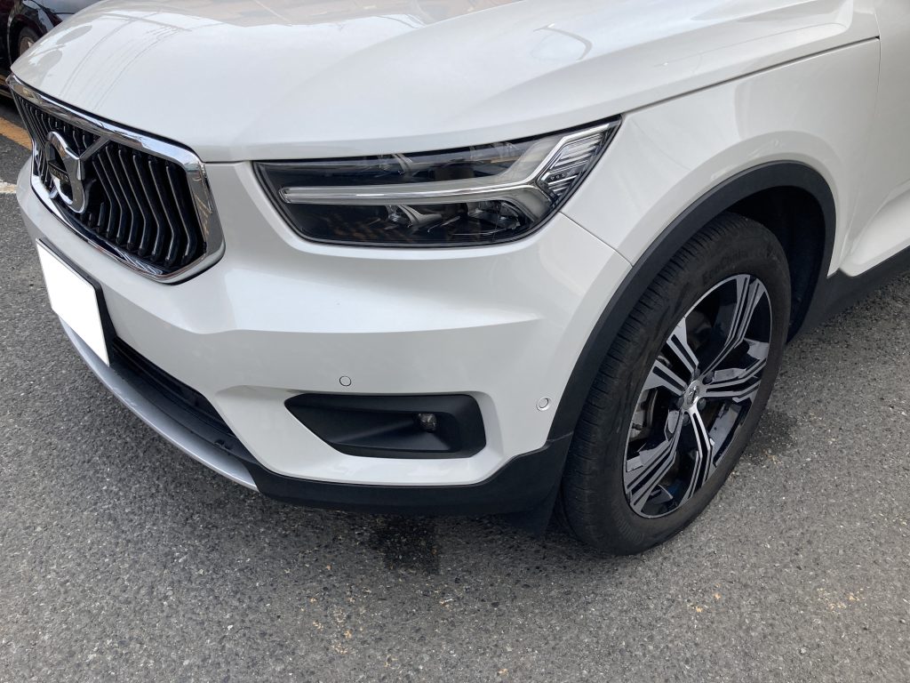 ボルボ、XC40、フロントバンパー、リアバンパー、テールランプ、キズ、修理、塗装、割れ、交換、