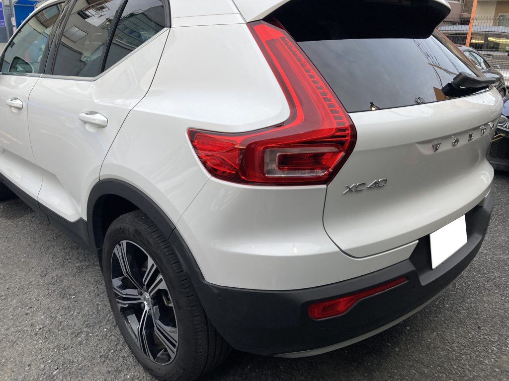 ボルボ、XC40、フロントバンパー、リアバンパー、テールランプ、キズ、修理、塗装、割れ、交換、