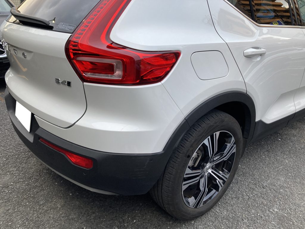 ボルボ、XC40、フロントバンパー、リアバンパー、テールランプ、キズ、修理、塗装、割れ、交換、