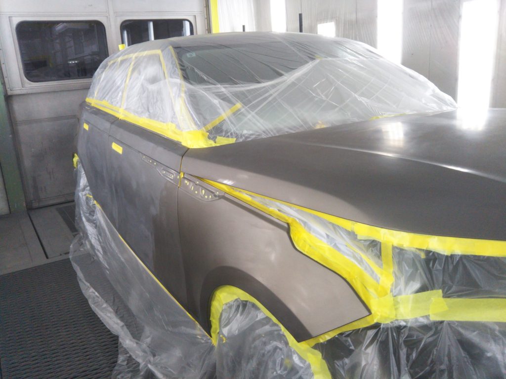 ランドローバー、ヴェラール、フロントドア、リアドア、クォーターパネル、キズ、凹み、修理、交換、塗装、