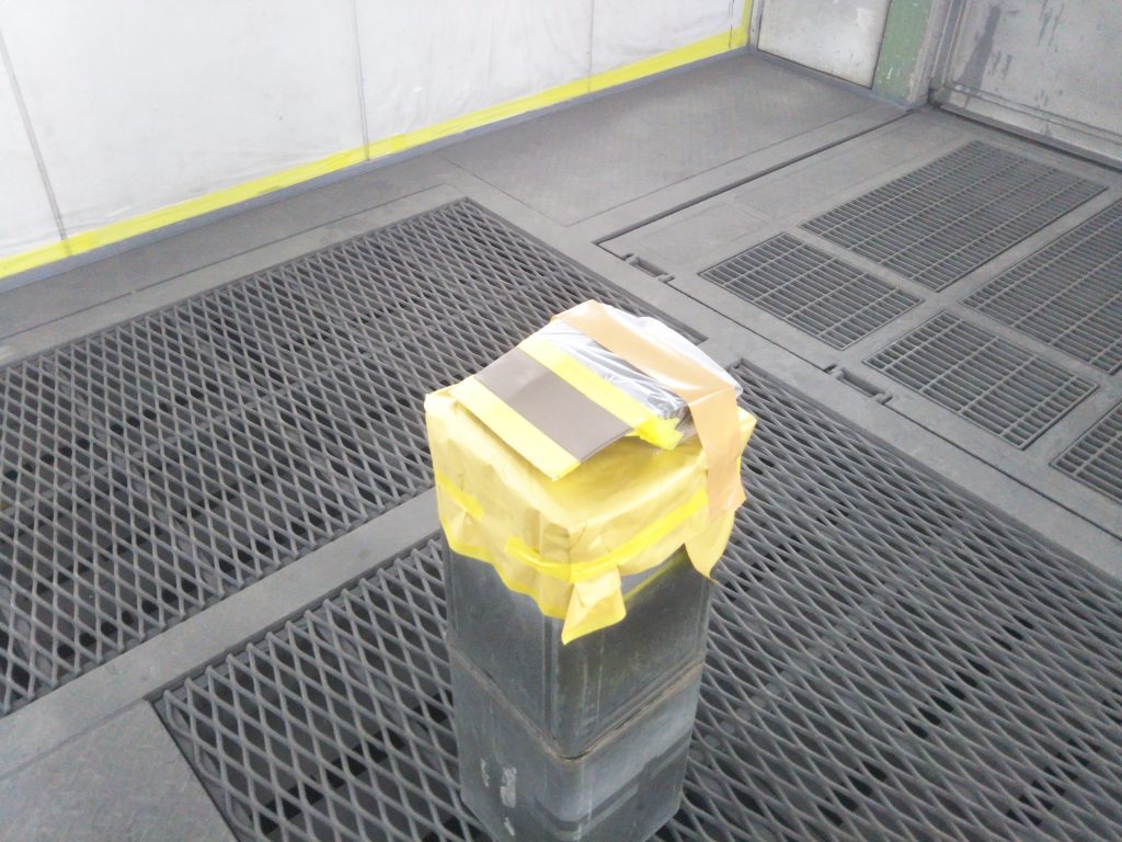 ランドローバー、ヴェラール、フロントドア、リアドア、クォーターパネル、キズ、凹み、修理、交換、塗装、