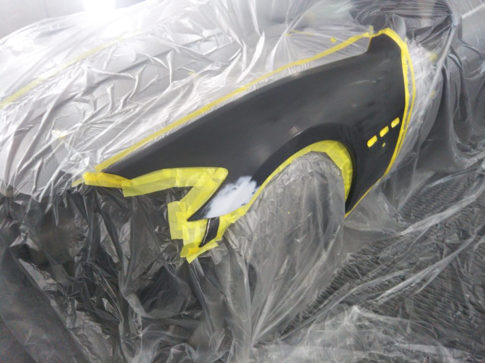 マセラティ、グランカブリオ、フロントバンパー、フロントフェンダー、キズ、凹み、変形、修理、塗装、