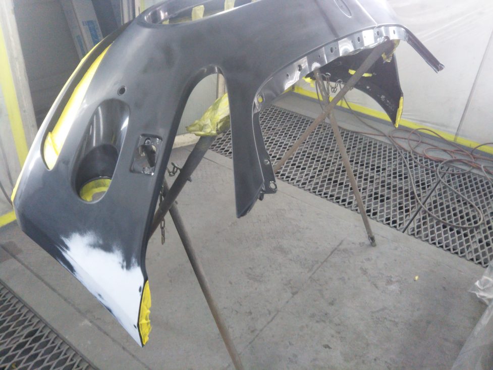 マセラティ、グランカブリオ、フロントバンパー、フロントフェンダー、キズ、凹み、変形、修理、塗装、