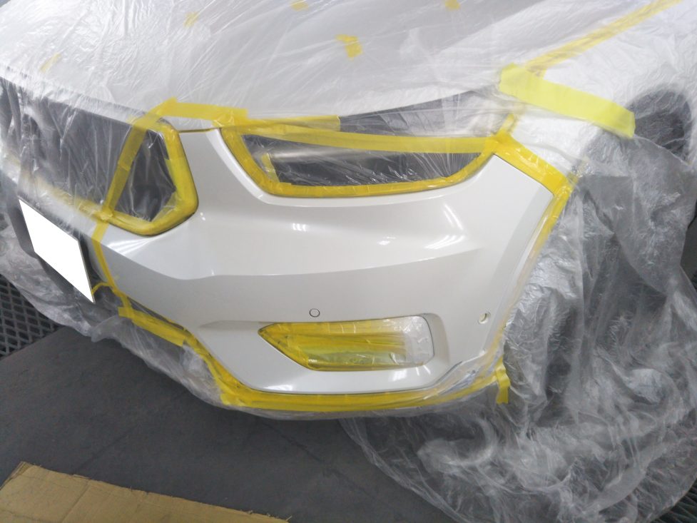 ボルボ、XC40、フロントバンパー、リアバンパー、テールランプ、キズ、修理、塗装、割れ、交換、