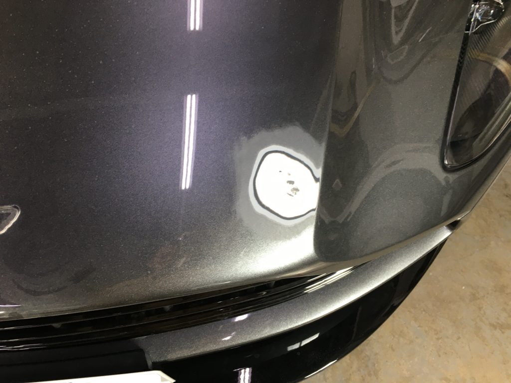 アストンマーチン、フード、凹み、修理、塗装、アルミパネル、