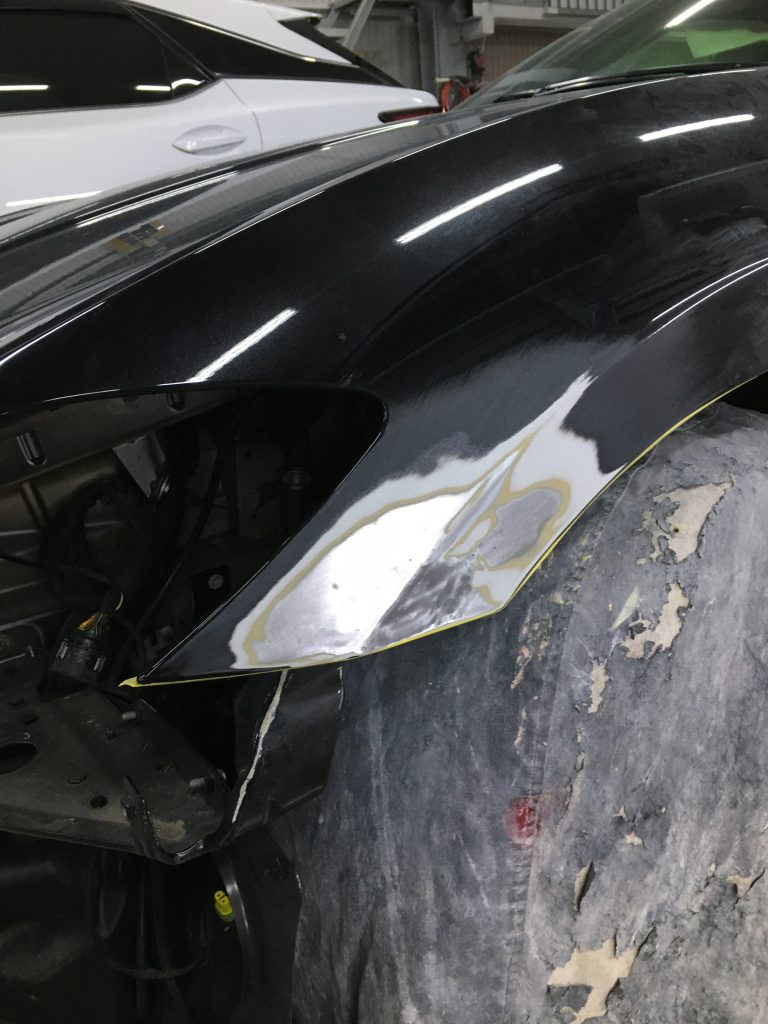 マセラティ、グランカブリオ、フロントバンパー、フロントフェンダー、キズ、凹み、変形、修理、塗装、