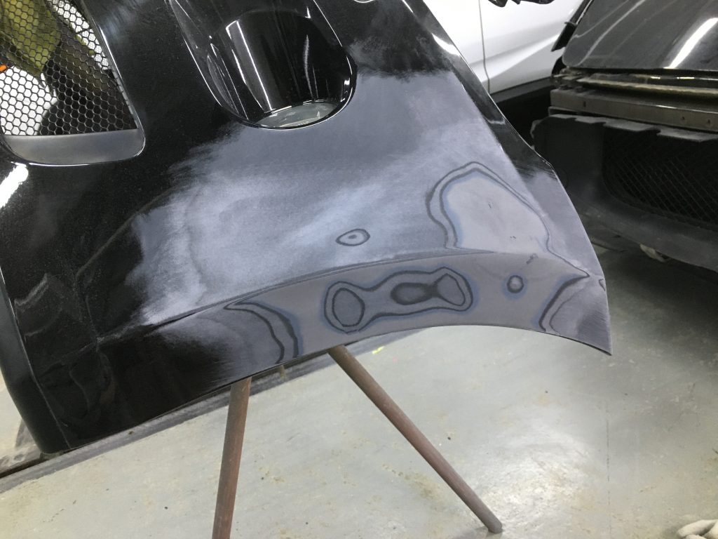 マセラティ、グランカブリオ、フロントバンパー、フロントフェンダー、キズ、凹み、変形、修理、塗装、