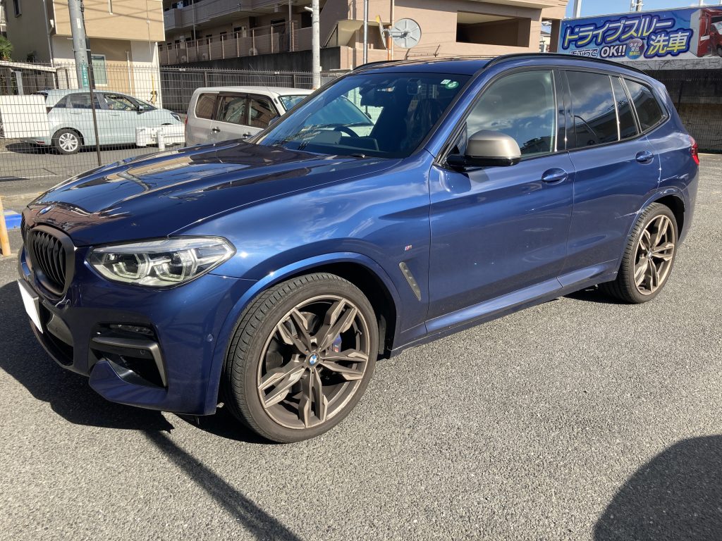 BMW、X3、G01、リアドア、クォーターパネル、アーチモール、キズ、凹み、交換、修理、塗装、