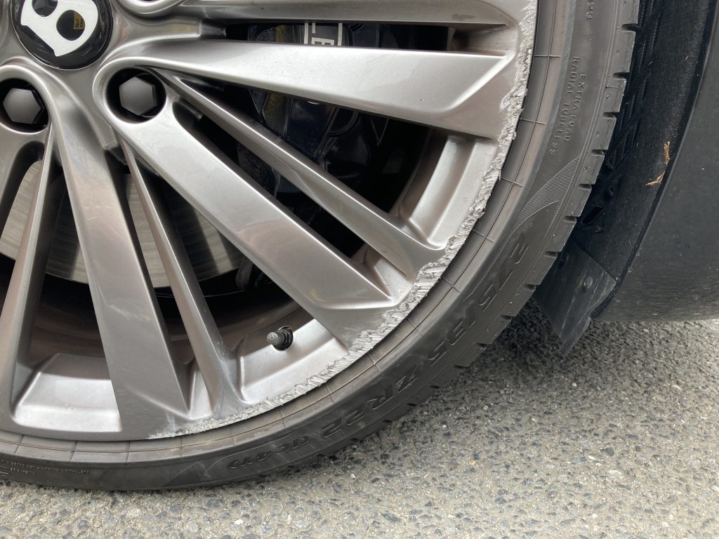 ベントレー、アルミホイール、修正、塗装、