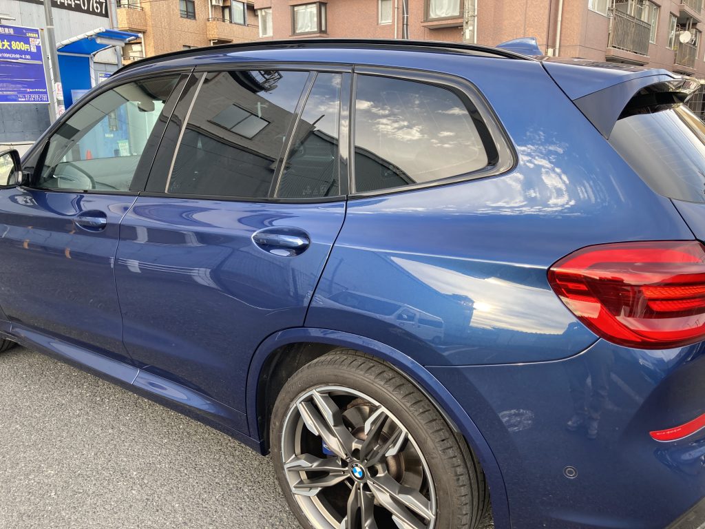 BMW、X3、G01、リアドア、クォーターパネル、アーチモール、キズ、凹み、交換、修理、塗装、