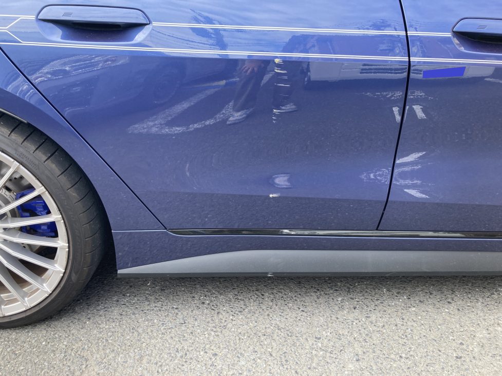 アルピナ、B4、リアドア、デコライン、キズ、修理、交換、