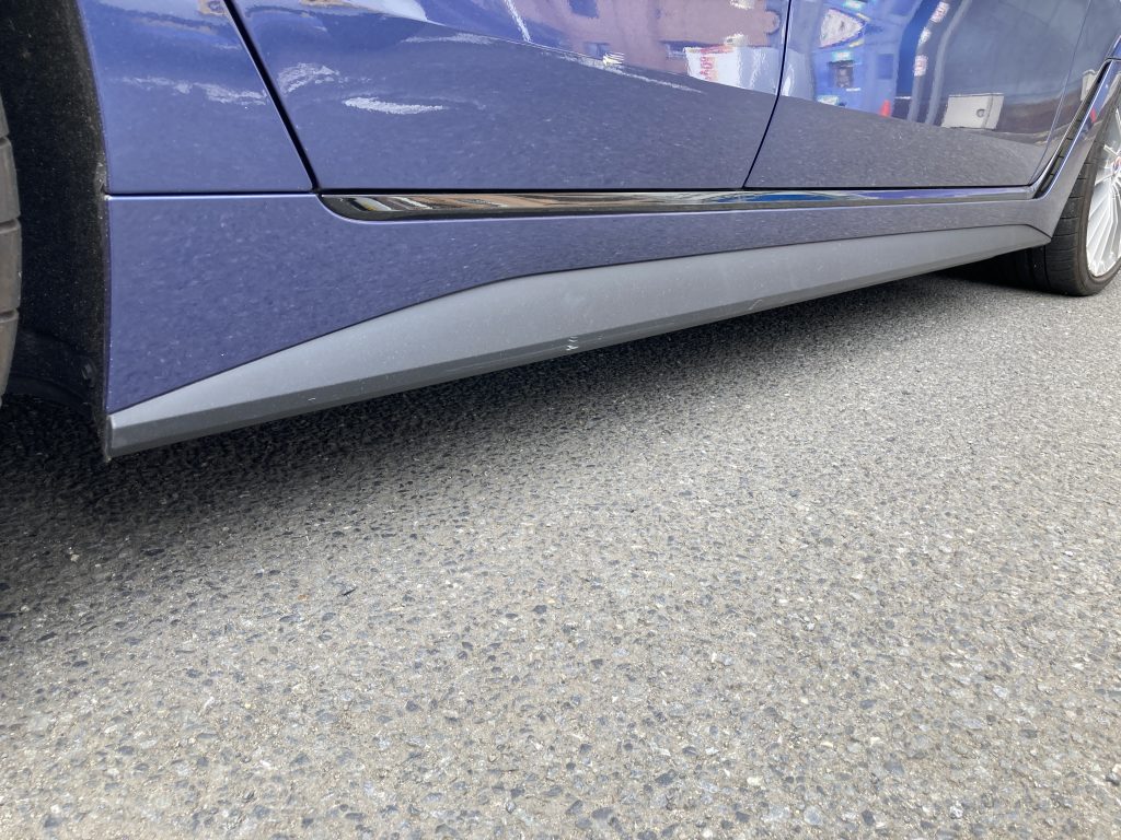 アルピナ、B4、リアドア、デコライン、キズ、修理、交換、