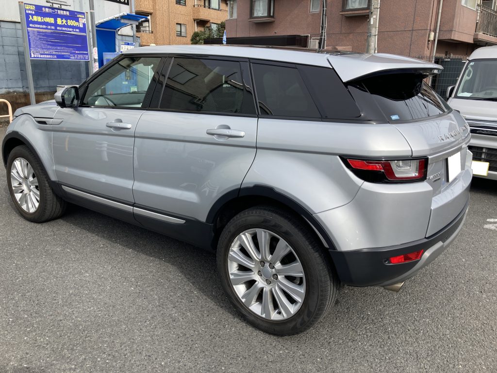 ランドローバー、イヴォーク、フロントフェンダー、フロントドア、リアドア、クォーターパネル、キズ、凹み、修理、交換、塗装、