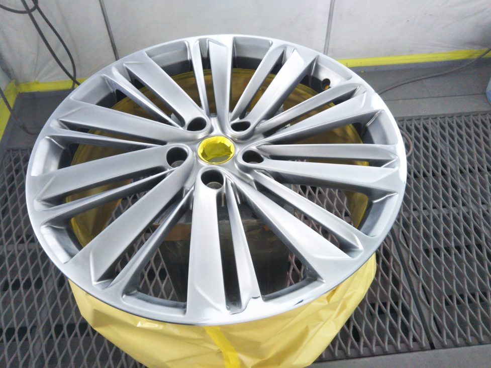 ベントレー、アルミホイール、修正、塗装、