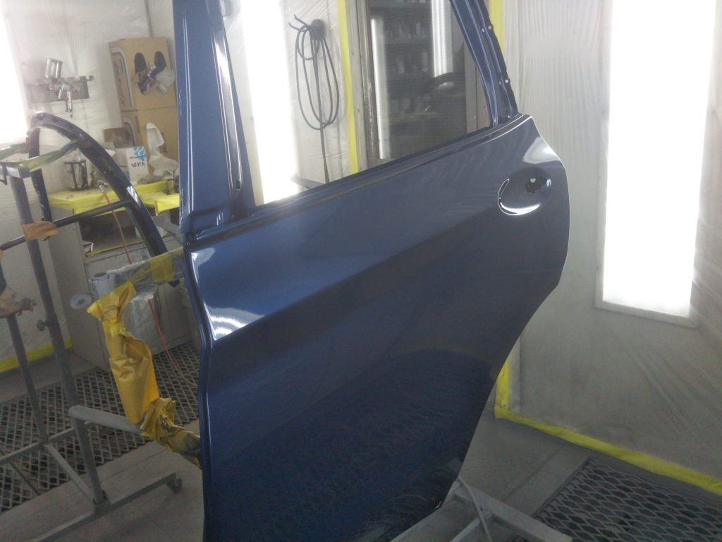 BMW、X3、G01、リアドア、クォーターパネル、アーチモール、キズ、凹み、交換、修理、塗装、