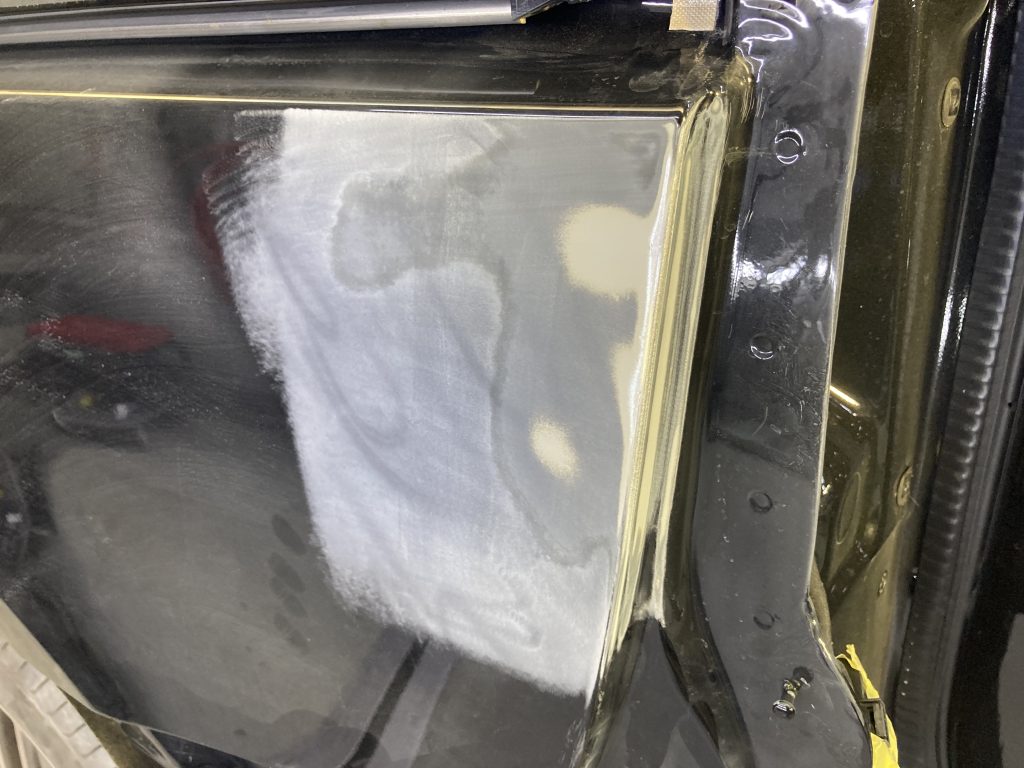 メルセデスベンツ、ベンツV、W447、クォーターパネル、リアバンパー、テールランプ、キズ、変形、割れ、修理、交換、塗装、