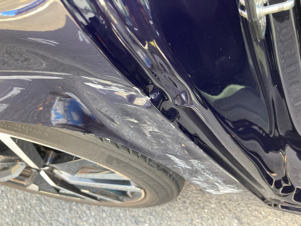 プジョー508、フロントドア、リアドア、クォーターパネル、キズ、凹み、修理、交換、塗装、