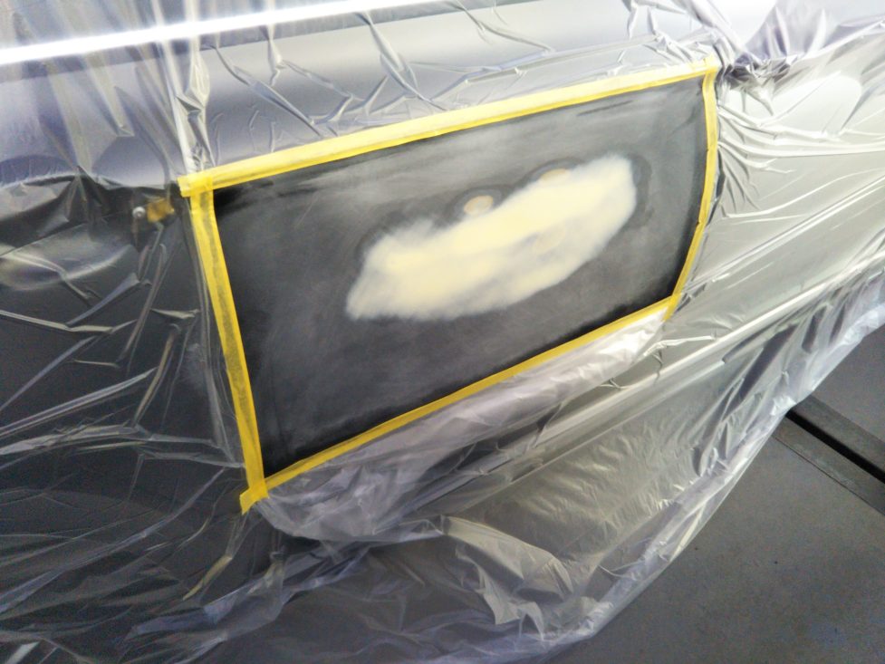 フォルクスワーゲン、パサート、 フロントバンパー、フロントフェンダー、リアドア、リアバンパー、キズ、凹み、修理、塗装、