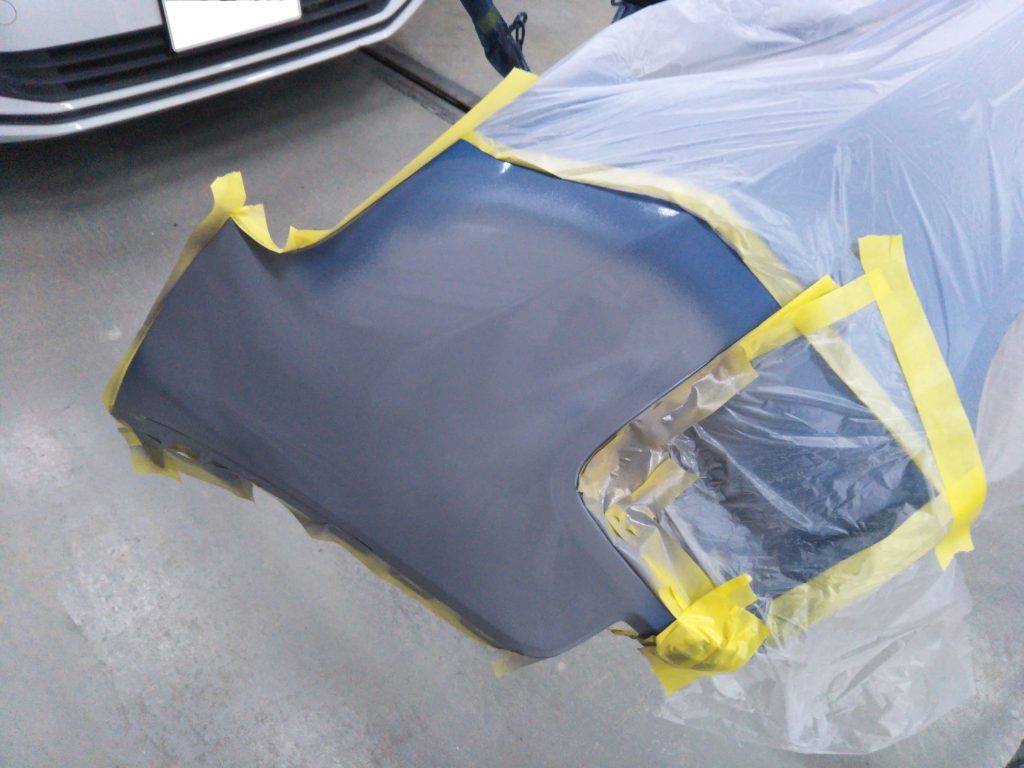 ミニ、クロスオーバー、クォーターパネル、リアバンパー、キズ、凹み、修理、塗装、