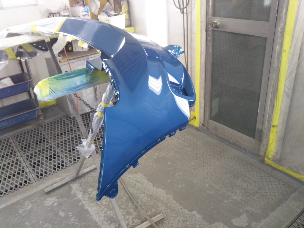 ミニ、クロスオーバー、クォーターパネル、リアバンパー、キズ、凹み、修理、塗装、