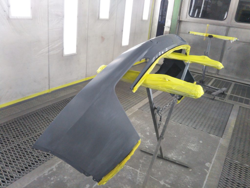 ポルシェ、992、GT3、フロントバンパー、キズ、凹み、修理、塗装、