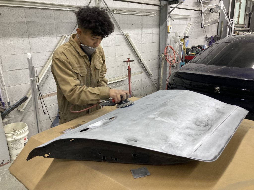 プジョー508、フロントドア、リアドア、クォーターパネル、キズ、凹み、修理、交換、塗装、