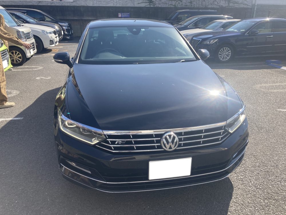 フォルクスワーゲン、パサート、 フロントバンパー、フロントフェンダー、リアドア、リアバンパー、キズ、凹み、修理、塗装、