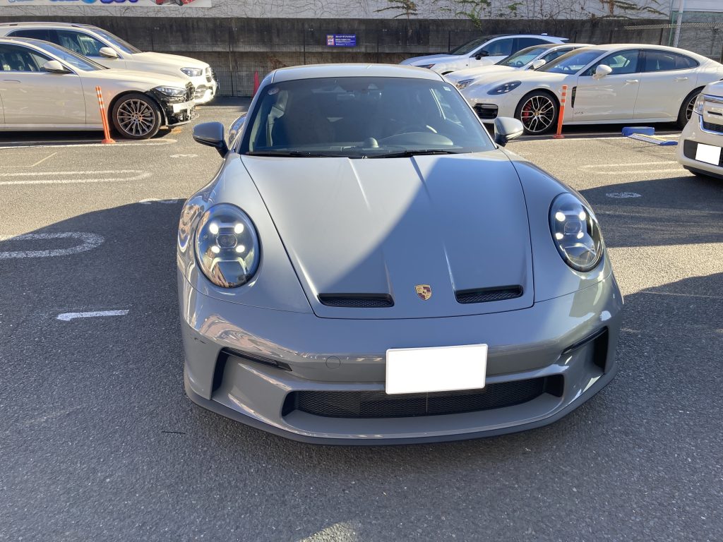 ポルシェ、992、GT3、フロントバンパー、キズ、凹み、修理、塗装、
