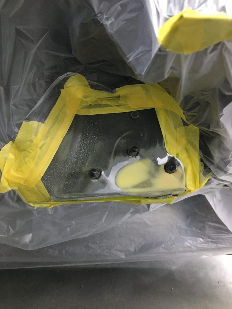 ポルシェ、ケイマン、フロントスポイラー、フロントフロアーパネル、キズ、凹み、変形、修理、交換、塗装、