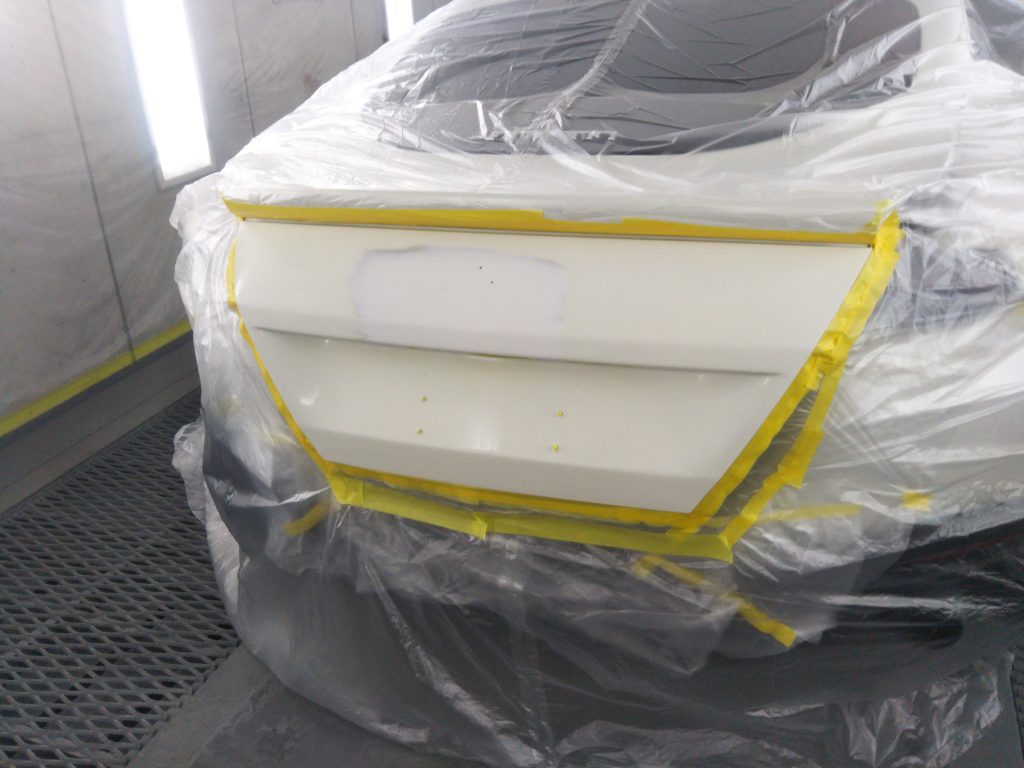 フェラーリ、ローマ、凹み、修理、アルミパネル、塗装、