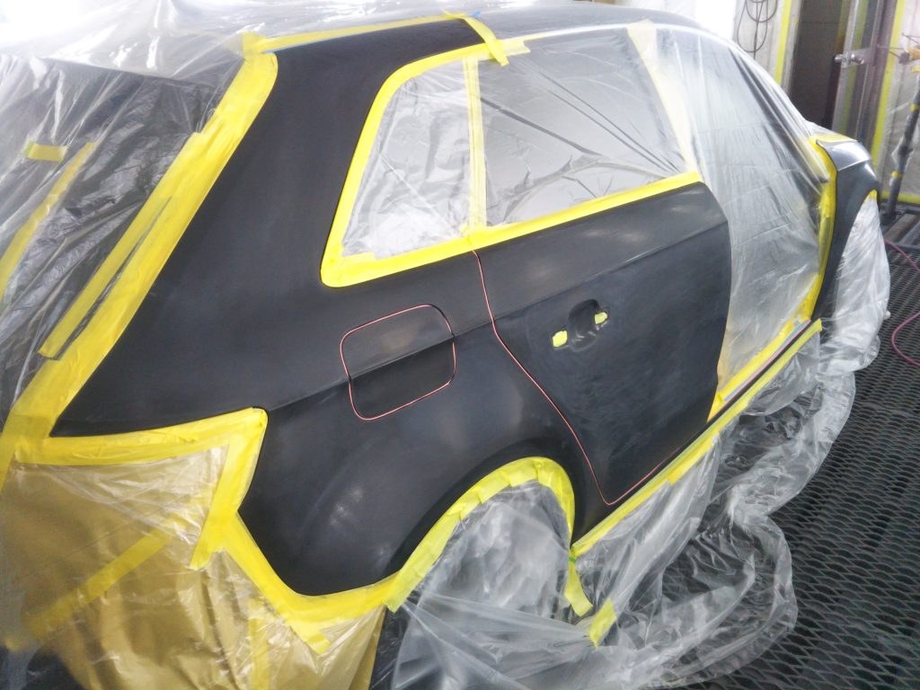 アウディ、S3、フロントバンパー、フロントフェンダー、フロントドア、リアドア、クォーターパネル、ロッカーカバー、キズ、凹み、割れ、修理、交換、塗装、