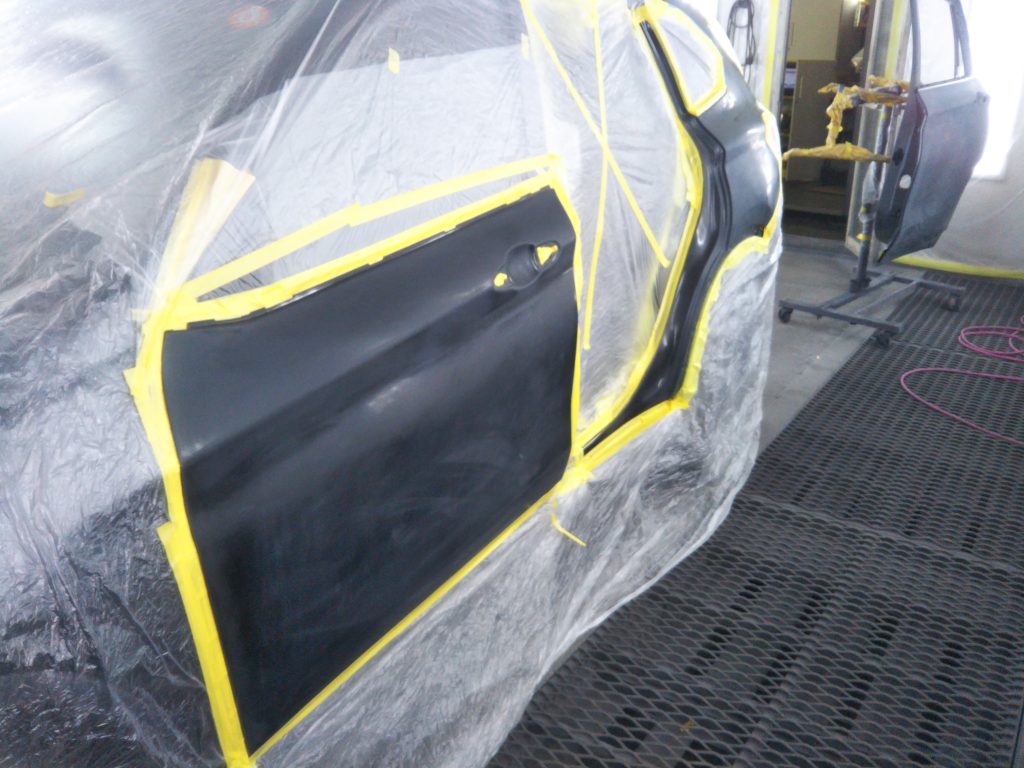 BMW、X1、リアドア、クォーターパネル、リアアーチモール、キズ、凹み、修理、交換、塗装、