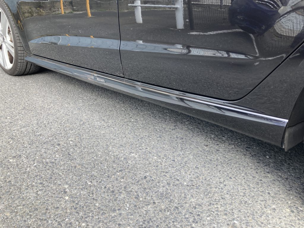 アウディ、S3、フロントバンパー、フロントフェンダー、フロントドア、リアドア、クォーターパネル、ロッカーカバー、キズ、凹み、割れ、修理、交換、塗装、