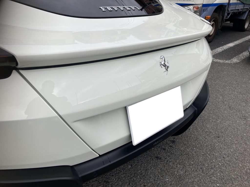 フェラーリ、ローマ、凹み、修理、アルミパネル、塗装、