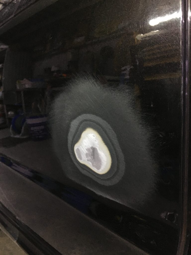 アウディ、S3、フロントバンパー、フロントフェンダー、フロントドア、リアドア、クォーターパネル、ロッカーカバー、キズ、凹み、割れ、修理、交換、塗装、