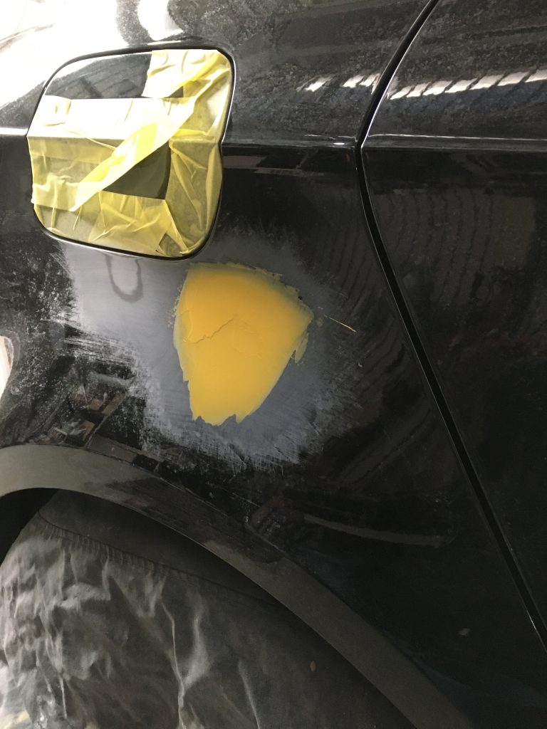 アウディ、S3、フロントバンパー、フロントフェンダー、フロントドア、リアドア、クォーターパネル、ロッカーカバー、キズ、凹み、割れ、修理、交換、塗装、