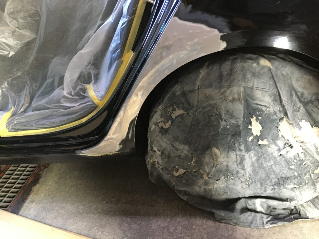 アウディ、A4、リアドア、クォーターパネル、キズ、凹み、修理、交換、塗装、