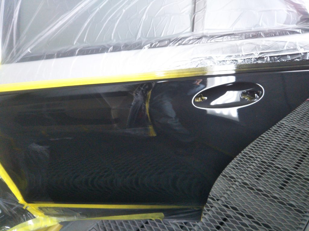 メルセデスベンツ、マイバッハ、Sクラス、リアドア、クォーターパネル、キズ、凹み、修理、塗装、