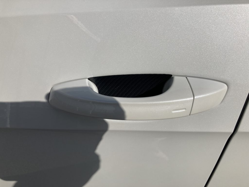 フォルクスワーゲン、ゴルフ、フロントドア、リアドア、凹み、修理、デカール、交換、