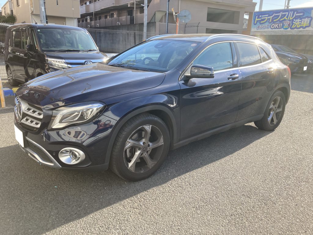 メルセデスベンツ、W156、GLA、リアドア、凹み、修理、塗装、