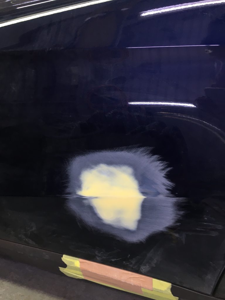 メルセデスベンツ、W156、GLA、リアドア、凹み、修理、塗装、