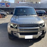 ランドローバー、ディフェンダー、フロントバンパー、フロントフェンダー、クォーターパネル、リアバンパー、キズ、変形、凹み、修理、塗装、