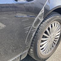 メルセデスベンツ、マイバッハ、Sクラス、リアドア、クォーターパネル、キズ、凹み、修理、塗装、